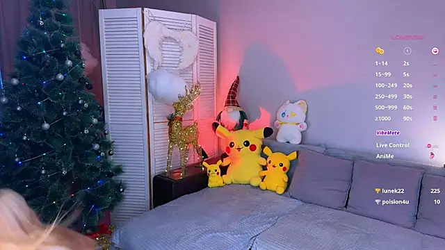Snapshot of mikkixmeow chatting on January 2025 12:08:01 PM mikkixmeow online show from January 2025 12:08:01 PM