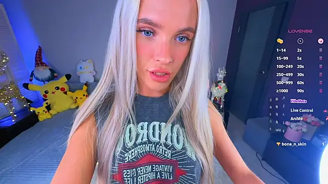 Snapshot of mikkixmeow chatting on January 2025 10:32:01 AM mikkixmeow online show from January 2025 10:32:01 AM