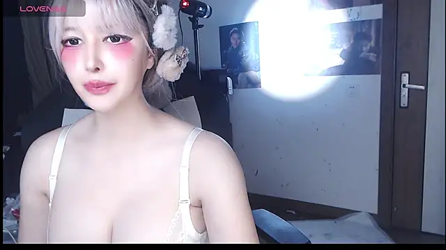 candy cola online show from November 2025 01:12:02 PM