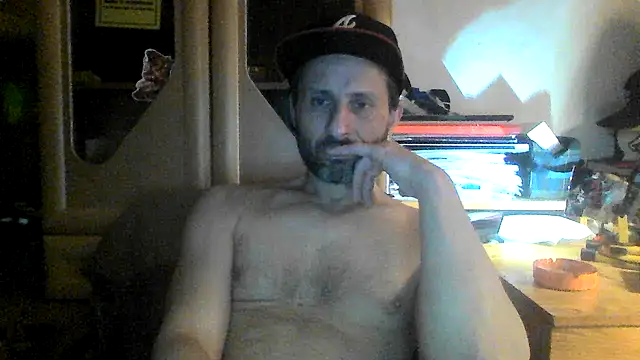 Snapshot of FireFox_Feel chatting on March 2025 06:37:01 PM FireFox Feel online show from March 2025 06:37:01 PM