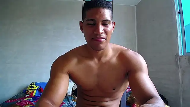 Snapshot of teddyfit19cm chatting on March 2025 03:35:02 PM teddyfit19cm online show from March 2025 03:35:02 PM