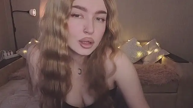 ViolettaLopez online show from February 2026 01:18:02 PM