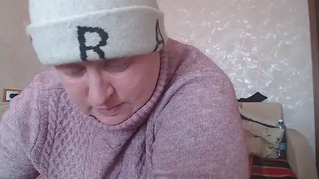 Snapshot of Amy_August chatting on February 2025 06:21:01 PM Amy August online show from February 2025 06:21:01 PM