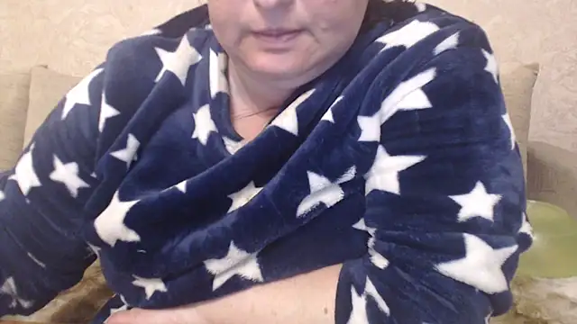 Amy August online show from April 2026 05:40:01 PM