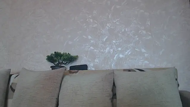 Snapshot of Amy_August chatting on May 2026 09:06:01 AM Amy August online show from May 2026 09:06:01 AM