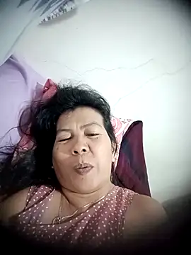 Snapshot of TropicalFlower chatting on October 2025 11:47:02 AM TropicalFlower online show from October 2025 11:47:02 AM