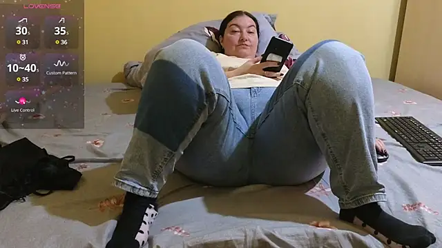 BBW MILF 4U online show from February 2025 11:36:01 AM