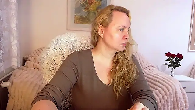 Sarah4you online show from January 2025 09:37:01 PM