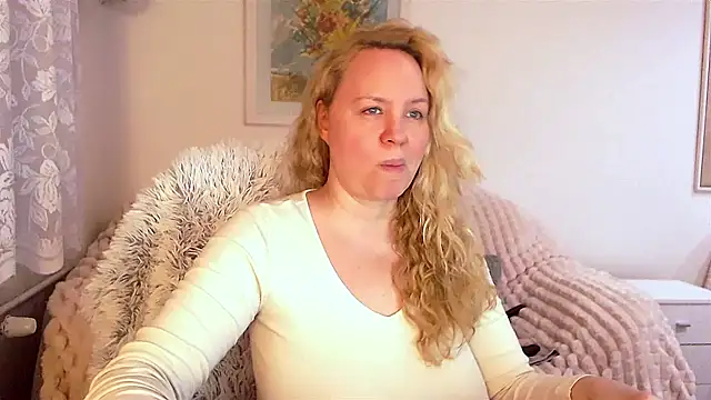 Sarah4you online show from January 2025 08:57:02 PM