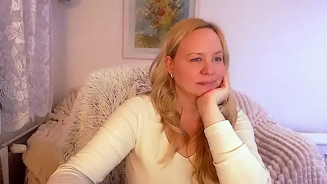 Sarah4you online show from January 2025 09:30:01 PM