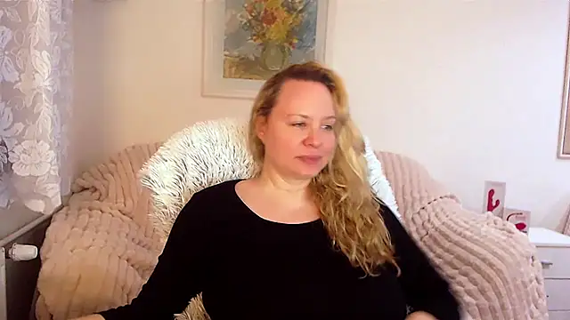 Sarah4you online show from February 2025 09:32:01 PM