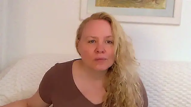 Sarah4you online show from October 2025 08:51:01 PM