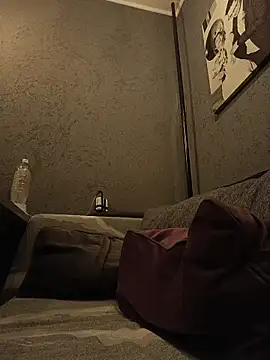 Krasav4ik4ik online show from April 2026 05:30:02 PM