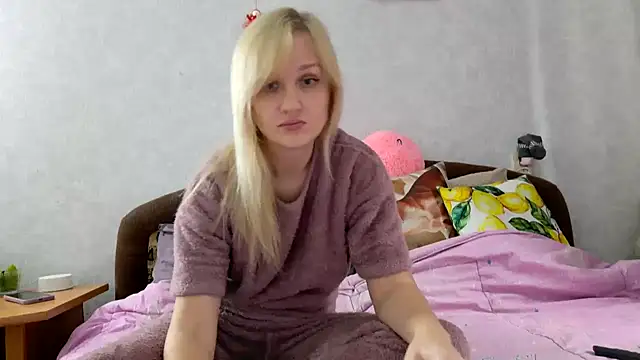 ModelEva online show from October 2025 08:34:01 AM