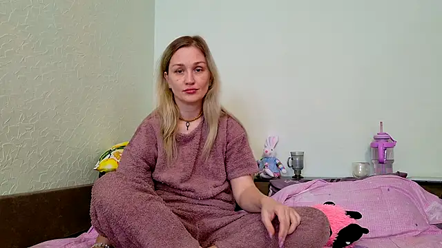 ModelEva online show from March 2026 11:32:02 AM