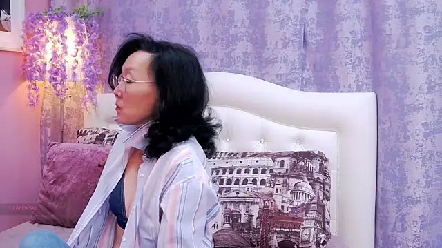 Asian legs online show from January 2026 10:28:02 AM