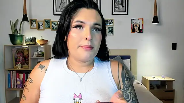 Snapshot of naty_pink chatting on March 2026 04:12:02 PM naty pink online show from March 2026 04:12:02 PM