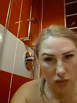 Snapshot of _Horny_milf_ chatting on January 2025 09:15:02 PM Horny milf online show from January 2025 09:15:02 PM