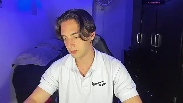 Alex smith00 online show from September 2025 01:49:01 AM