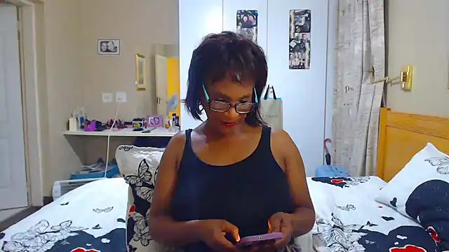 Hotgrannyx online show from March 2025 07:37:02 PM