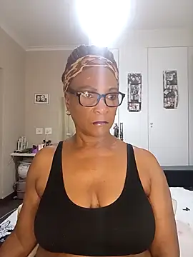 Snapshot of Hotgrannyx chatting on September 2025 01:33:01 AM Hotgrannyx online show from September 2025 01:33:01 AM