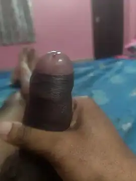 Snapshot of omar23121 chatting on December 2024 07:11:02 PM omar23121 online show from December 2024 07:11:02 PM