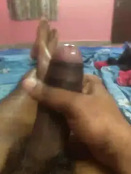 Snapshot of omar23121 chatting on January 2025 05:06:01 PM omar23121 online show from January 2025 05:06:01 PM