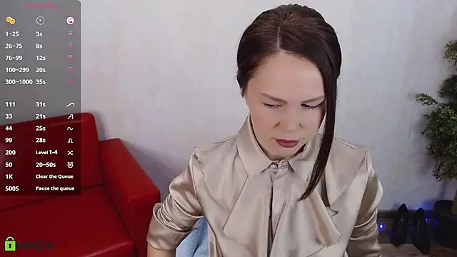 VickyGolden online show from January 2026 05:01:01 AM