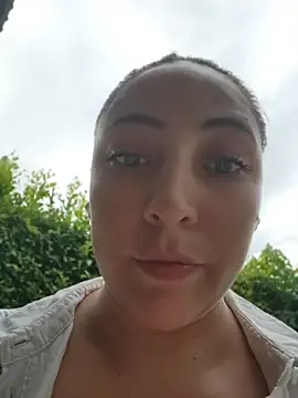 Snapshot of VickyHoult chatting on July 2026 10:55:01 PM VickyHoult online show from July 2026 10:55:01 PM