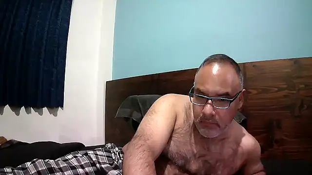 PhillDrake11 online show from January 2026 01:41:01 AM