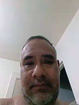 Snapshot of PhillDrake11 chatting on May 2026 04:07:01 AM PhillDrake11 online show from May 2026 04:07:01 AM