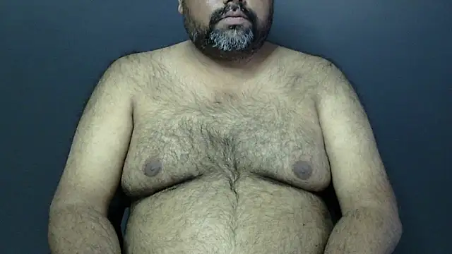 Snapshot of hairysubcub_70 chatting on January 2025 07:07:01 AM hairysubcub 70 online show from January 2025 07:07:01 AM