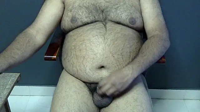 Snapshot of hairysubcub_70 chatting on February 2025 10:03:02 AM hairysubcub 70 online show from February 2025 10:03:02 AM