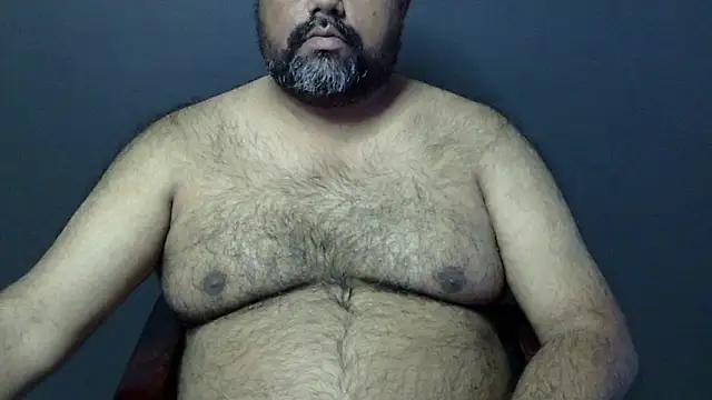 Snapshot of hairysubcub_70 chatting on February 2025 07:07:02 AM hairysubcub 70 online show from February 2025 07:07:02 AM