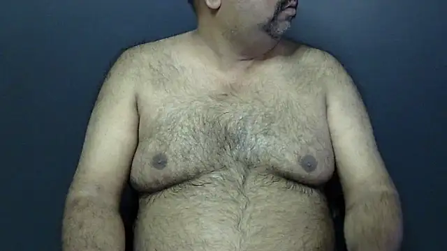 Snapshot of hairysubcub_70 chatting on February 2025 07:00:02 AM hairysubcub 70 online show from February 2025 07:00:02 AM