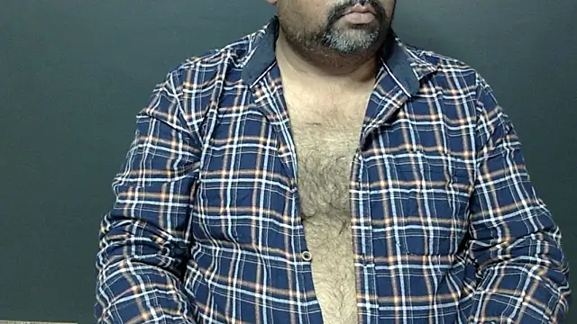 Snapshot of hairysubcub_70 chatting on March 2025 01:16:02 PM hairysubcub 70 online show from March 2025 01:16:02 PM