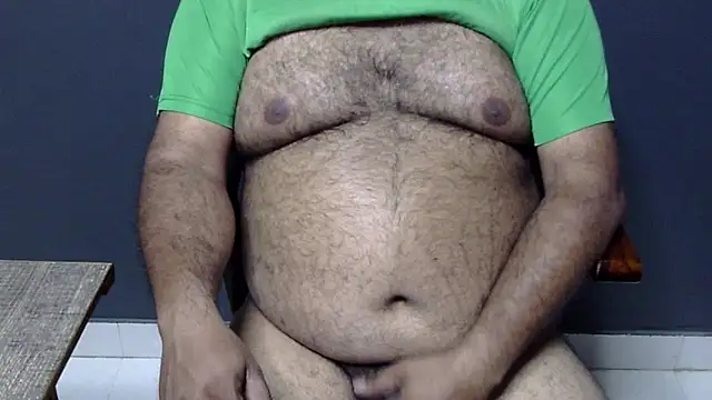 Snapshot of hairysubcub_70 chatting on March 2025 01:19:02 PM hairysubcub 70 online show from March 2025 01:19:02 PM