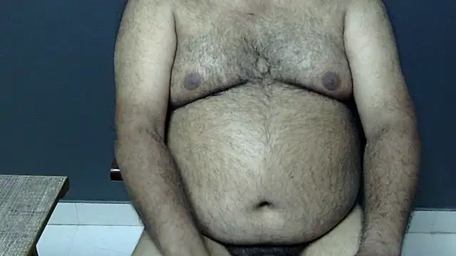Snapshot of hairysubcub_70 chatting on March 2025 01:29:01 PM hairysubcub 70 online show from March 2025 01:29:01 PM