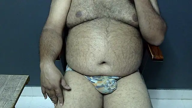 Snapshot of hairysubcub_70 chatting on March 2025 10:11:02 AM hairysubcub 70 online show from March 2025 10:11:02 AM