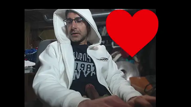 Gsmile1 online show from April 2026 02:11:01 PM