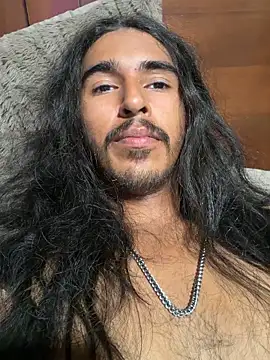 Snapshot of jrrichforever chatting on November 2025 03:56:02 AM jrrichforever online show from November 2025 03:56:02 AM