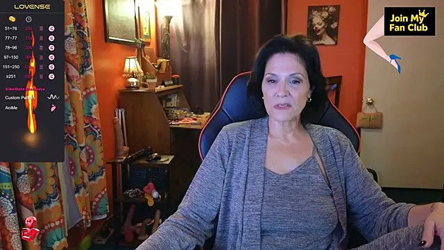 Snapshot of Good-Juju chatting on September 2025 02:33:02 AM Good-Juju online show from September 2025 02:33:02 AM