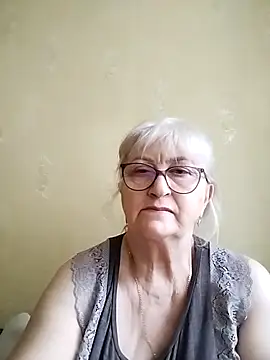 LolkaAlyss online show from September 2025 03:39:02 PM