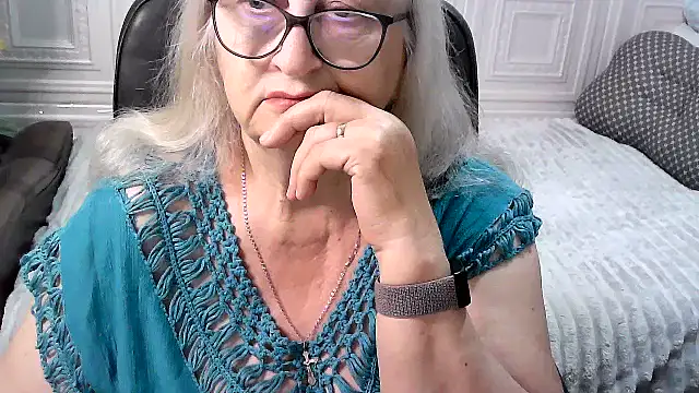 Snapshot of LolkaAlyss chatting on June 2026 06:47:02 AM LolkaAlyss online show from June 2026 06:47:02 AM