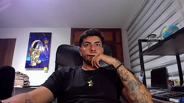 dereck fiore online show from December 2024 11:51:01 PM