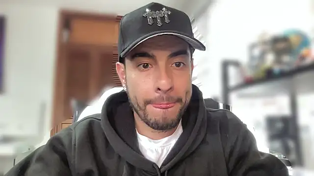 dereck fiore online show from April 2026 09:29:02 PM