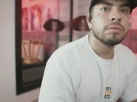 dereck fiore online show from April 2026 10:08:02 PM