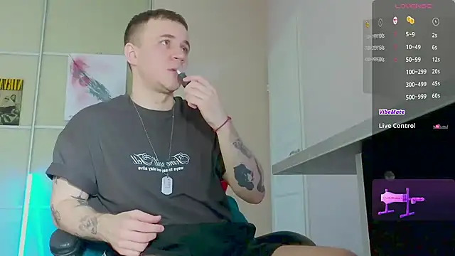 Ethan and mike online show from October 2025 12:17:02 PM