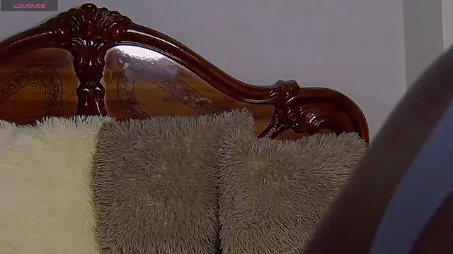 NicolePlay online show from December 2025 07:23:01 AM