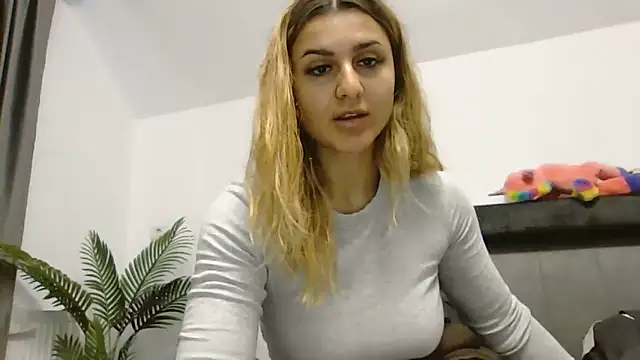 Snapshot of NicolePlay chatting on June 2026 11:09:02 AM NicolePlay online show from June 2026 11:09:02 AM